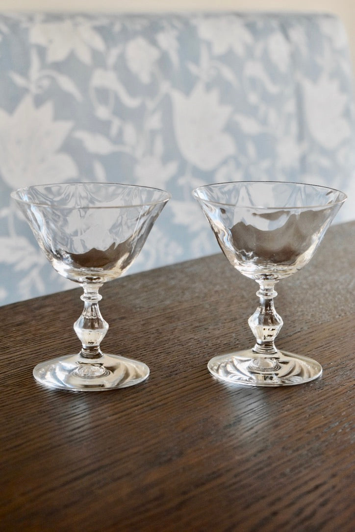 Savvy Vintage Coupe Glasses (set of 2)