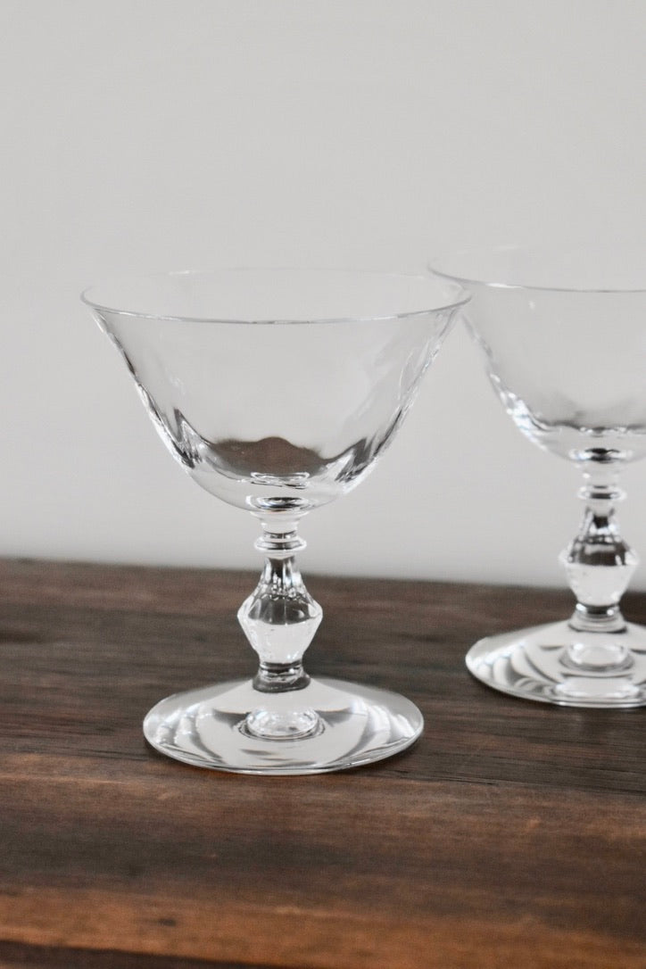 Savvy Vintage Coupe Glasses (set of 2)