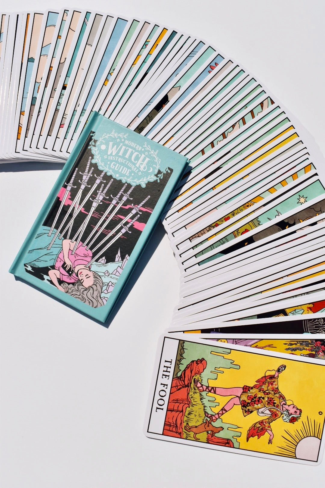 Modern Witch Tarot - Ardent Market - Lisa Sterle